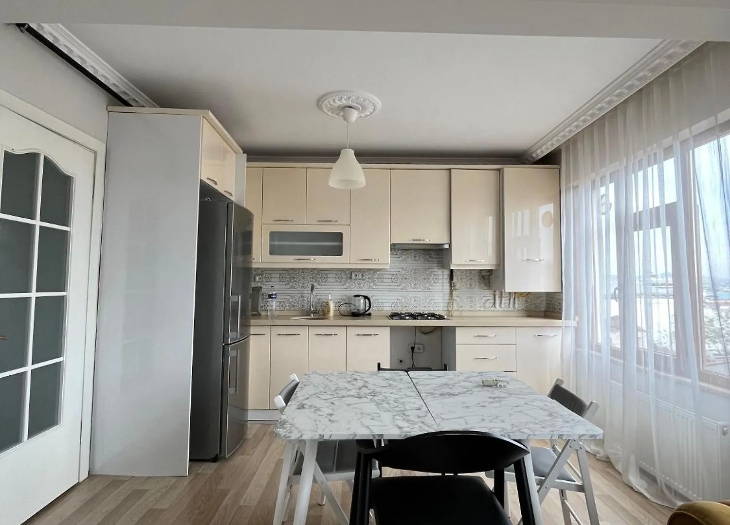 Daire Sari Apartmani İstanbul Türkiye